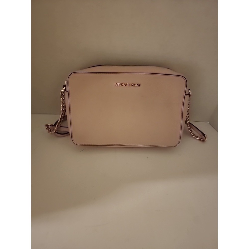 Stunning Blush Pink Michael Kors Purse Great For A Night On The Town.